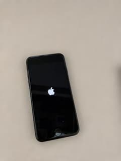 Apple iPhone 7 ブラック32GB 本体のみ 初期化済み - メルカリ