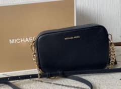 【美品】マイケルコース ショルダーバッグ カメラバッグ チェーン 金具 タッセルのサムネイル