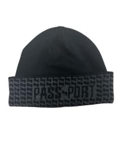 skater brandブラックニット帽のサムネイル