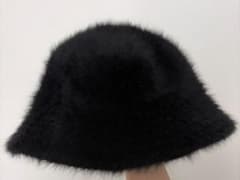 AZUL by moussy ブラック ファー バケットハットのサムネイル