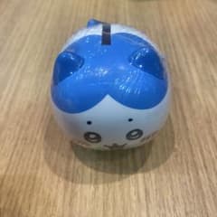 ハチワレ　ちいかわ貯金箱のサムネイル