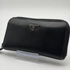 PRADA サフィアーノ ラウンドファスナー 長財布 ブラック 三角プレート