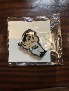 福岡ソフトバンクホークス クレヨンしんちゃん ガチャピンバッチのサムネイル