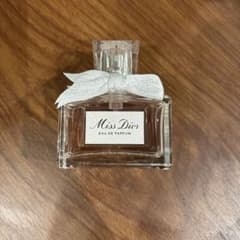 Miss Dior Eau de Parfum 香水のサムネイル