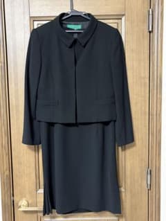 CARVEN PARIS ブラックフォーマル セットアップ 礼服のサムネイル