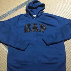 GAPパーカー 定価6000！のサムネイル