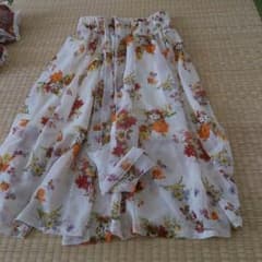 花柄フワフワスカートのサムネイル