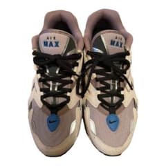 NIKE スニーカーのサムネイル