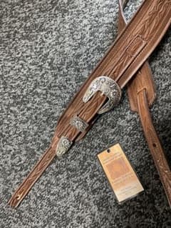 ギターストラップ Long Hollow Leather レザージャンクのサムネイル