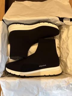 （美品・送料込み）PRADA ソックススニーカー 2TG178 ブラック