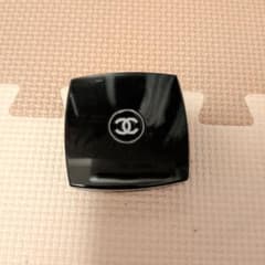 Chanel アイシャドウパレット ブラウン系のサムネイル
