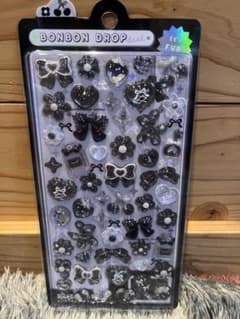 ブラックリボンボンボンドロップのサムネイル