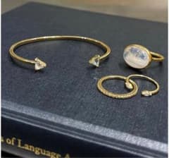 Laaina ラアイナ　TRIANGLE TOPAZ CUFFのサムネイル
