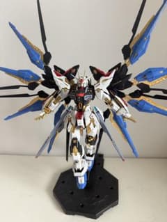 ⚠️5/3までの出品MGEXストライクフリーダムガンダム 1/100 素組みのサムネイル