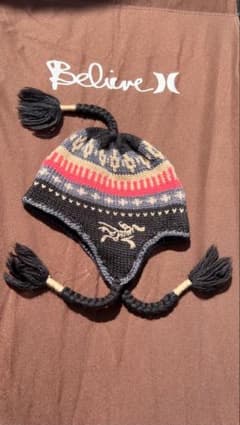 【未使用/激レア 】ARC’TERYX　耳当て付ニット帽　ロゴ刺繍のサムネイル