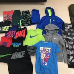 ナイキNIKEまとめ売り☆パーカーなどのサムネイル