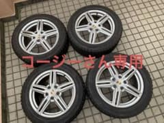 コージーさん専用　ポルシェ19インチスタッドレスのサムネイル