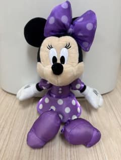 ディズニーリゾート ぬいぐるみチャーム ミニーの日 ミニーちゃん 紫