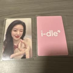 (G)I-DLE トレカ SHUHUA 公式のサムネイル