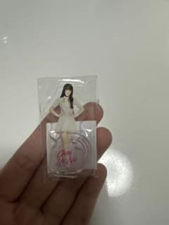 IZ*ONE イェナ　ミニアクリルスタンドのサムネイル