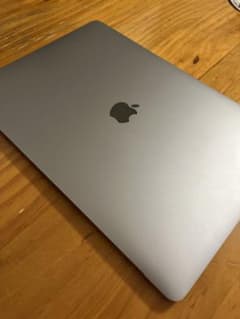Mac Book Pro 15インチ 2019 メモリ16gb SSD500gbのサムネイル