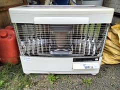 引き取り及び近郊配達限定出品！札幌発コロナFF石油ストーブ2015年式中古品 引き取り及び近郊配達限定出品！札幌発サンポットFF石油ストーブ2015年