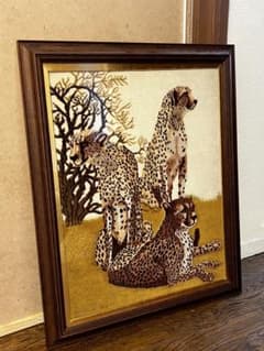 チーターの刺繍画 ハンドメイドペルシャ絨毯 木製フレーム付き チーターの刺繍画 ハンドメイドペルシャ絨毯 木製フレーム付き - メルカリ