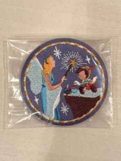 ディズニー刺繍缶バッジ　ピノキオのサムネイル