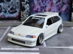 トミカ改造 トヨタ GR86 ガンメタ塗装 アルミリム 深リム