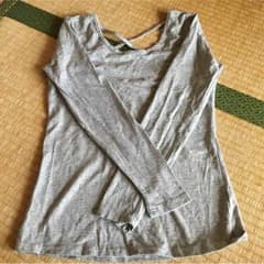 長袖トップスのサムネイル