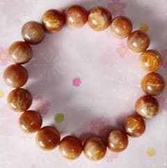 ほ*き様 タイムサービス！オレンジ系天然石ビーズブレスレット約12mm珠子18個のサムネイル