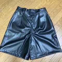 フェイクレザー ショートパンツ ブラック