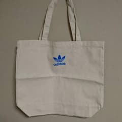 adidas トートバッグのサムネイル
