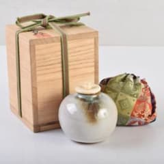 茶道具　板谷波山作　素釉　茶入　仕覆付　共箱　D　9192 茶道具 板谷波山作 素釉 茶入 仕覆付 共箱 D 9192 - メルカリ