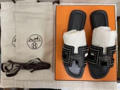 正規品Hermès サンダル ブラック スタッズHERMES 38.5裏張り済 - メルカリ