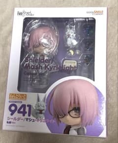 新品未開封】ねんどろいど シールダー/マシュ・キリエライト 私服Ver