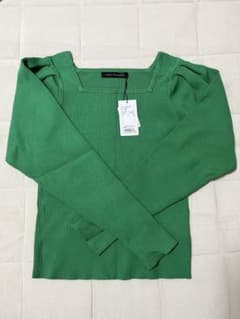 新品未使用　URBAN RESEARCH スクエアネックリブニット グリーン