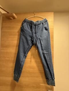 GU ジョガーパンツ デニム風 スウェットパンツ Mサイズのサムネイル