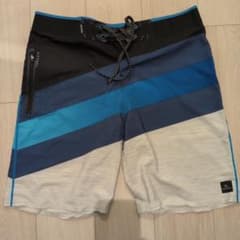 Rip Curl 32インチ　サーフパンツのサムネイル