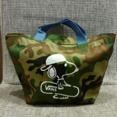 スヌーピー♡カモフラ　トートバッグ♡ハンドメイドのサムネイル