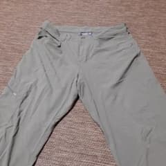 patagoniaパンツ(カーキ)のサムネイル