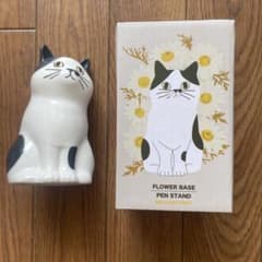 未使用　ハチワレ猫　フラワー&ペンスタンドのサムネイル
