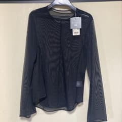 UNIQLO マメクロゴウチ　シアートップスのサムネイル