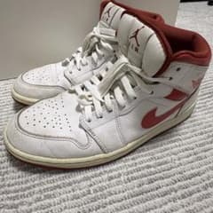 超お得‼️NIKE AIR JORDAN ハイカットスニーカー ホワイト レッドのサムネイル