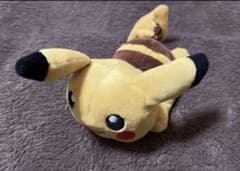 ポケモン ピカチュウ TOMY ビーズ 寝そべりぬいぐるみ m86005081365_1.jpg?1753529457