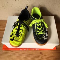 伯様専用✩.*˚hummel フットサルシューズ 21.0のサムネイル