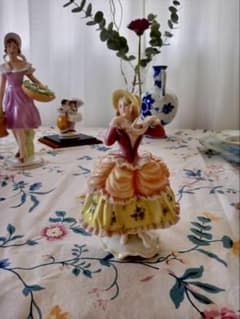 ドイツ カールエンス作 陶器人形 フィギュリン 希少 - メルカリ