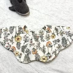 ハンドメイド スタイ 花柄 360度のサムネイル