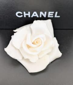CHANEL シャネル　カメリアコサージュ　ブローチ　バラ　ローズ花オフホワイト m86010333931_1.jpg?1761285797