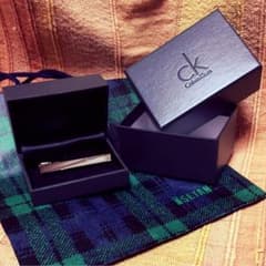 ckカルバンクライン ネクタイピン 伊勢丹袋付き 未使用!新品!のサムネイル